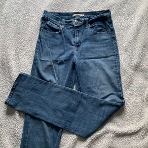 Levi Strauss High Rise Straight jeans, size 29